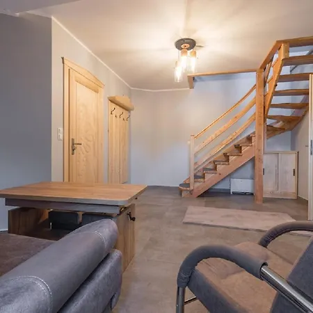 U Anusia Apartment